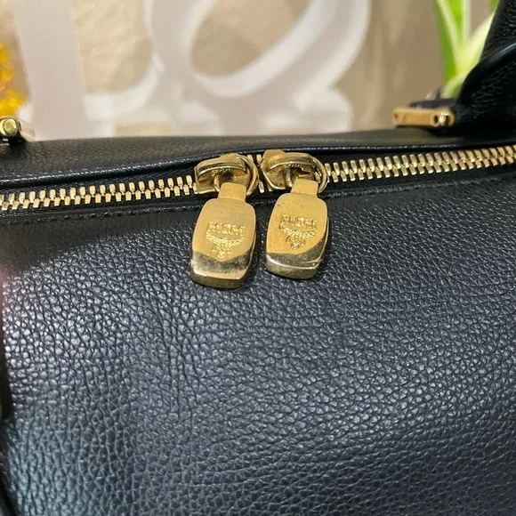 MCM BLACK LEATHER HANDBAG - Picture 7 of 14